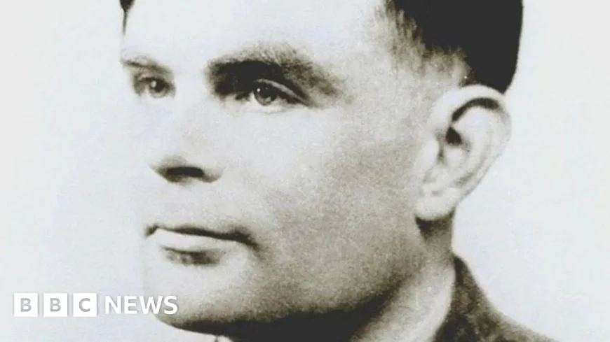 Papers by WW2 codebreaker Alan Turing sell at auction for £465k
