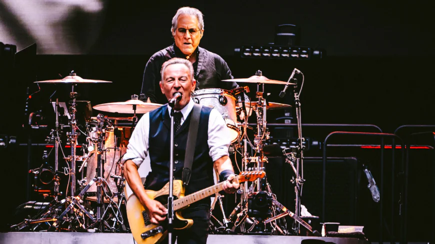 Watch Bruce Springsteen Wrap Up Epic World Tour With John Fogerty’s ‘Rockin’ All Over the World’