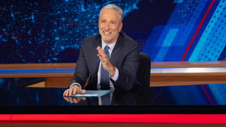 Jon Stewart Invites Elmo on ‘The Daily Show’ to Explain His ‘Alt-Right’ Tweets