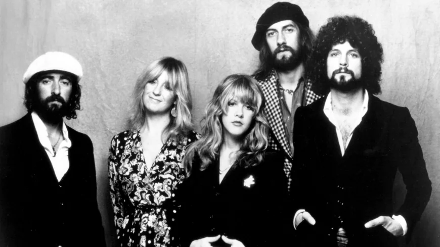 ‘Fleetwood Mac’ Turns 50. Mick Fleetwood Reminisced About Stevie and Lindsey Joining the Band