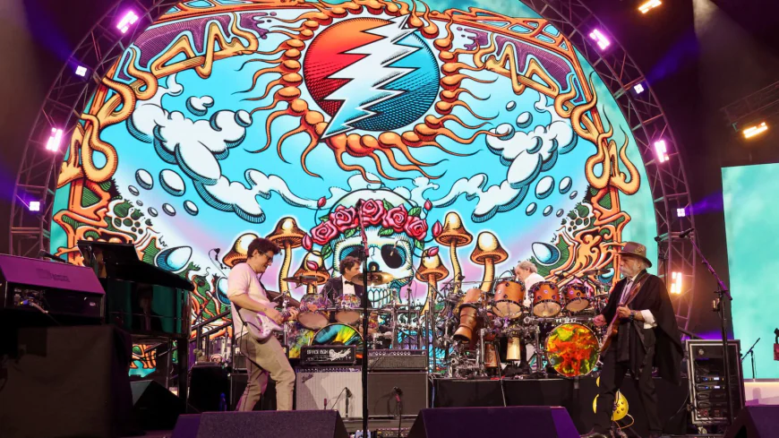 See Sturgill Simpson Join Dead and Company for ‘Morning Dew’ at GD 60
