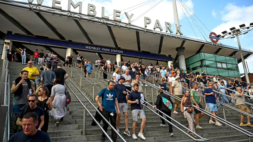 Oasis Fan Dies After Fall at Band’s Wembley Stadium Concert