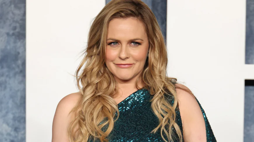 Alicia Silverstone Says ‘Clueless’ Sequel Will ‘Honor’ the Original Film