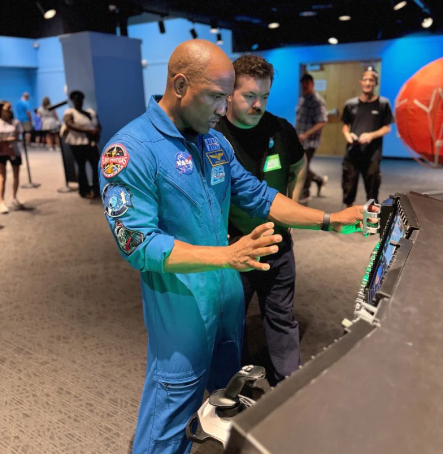 NASA Glenn Shoots for the Stars During WNBA All-Star Weekend
