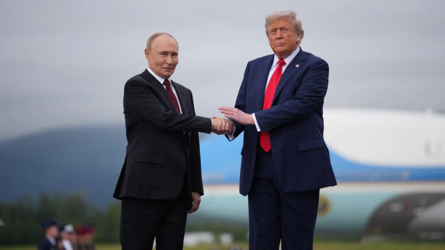 Someone Left Documents Detailing Trump-Putin Summit in Hotel Printer