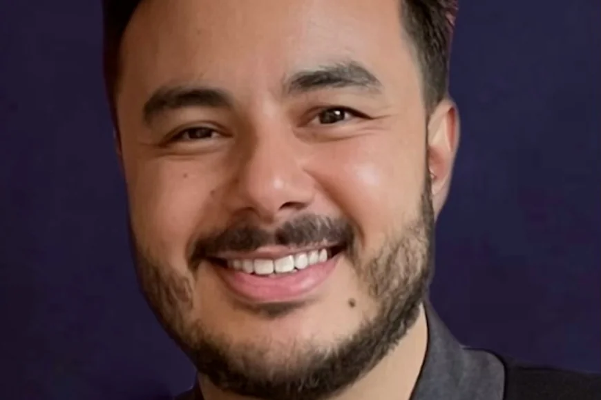 He Spent $36 to Start a Side Hustle. Now the Business Earns 6 Figures a Year — With Just 1-2 Hours of Work a Day: 'Freedom.'